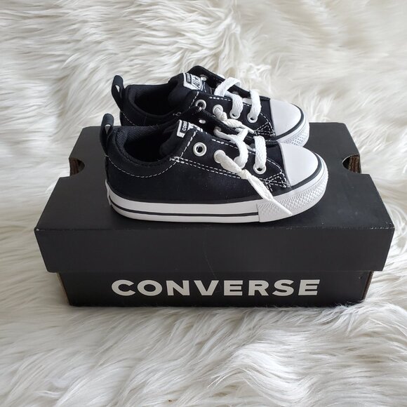 Converse Black/White Kid's Chuck Taylor All Star Street Low Top Sneakers SZ 6 - Picture 4 of 15